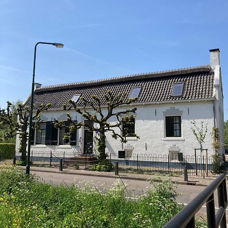Beautiful Renovated Farmhouse Ankeveen 外观 照片