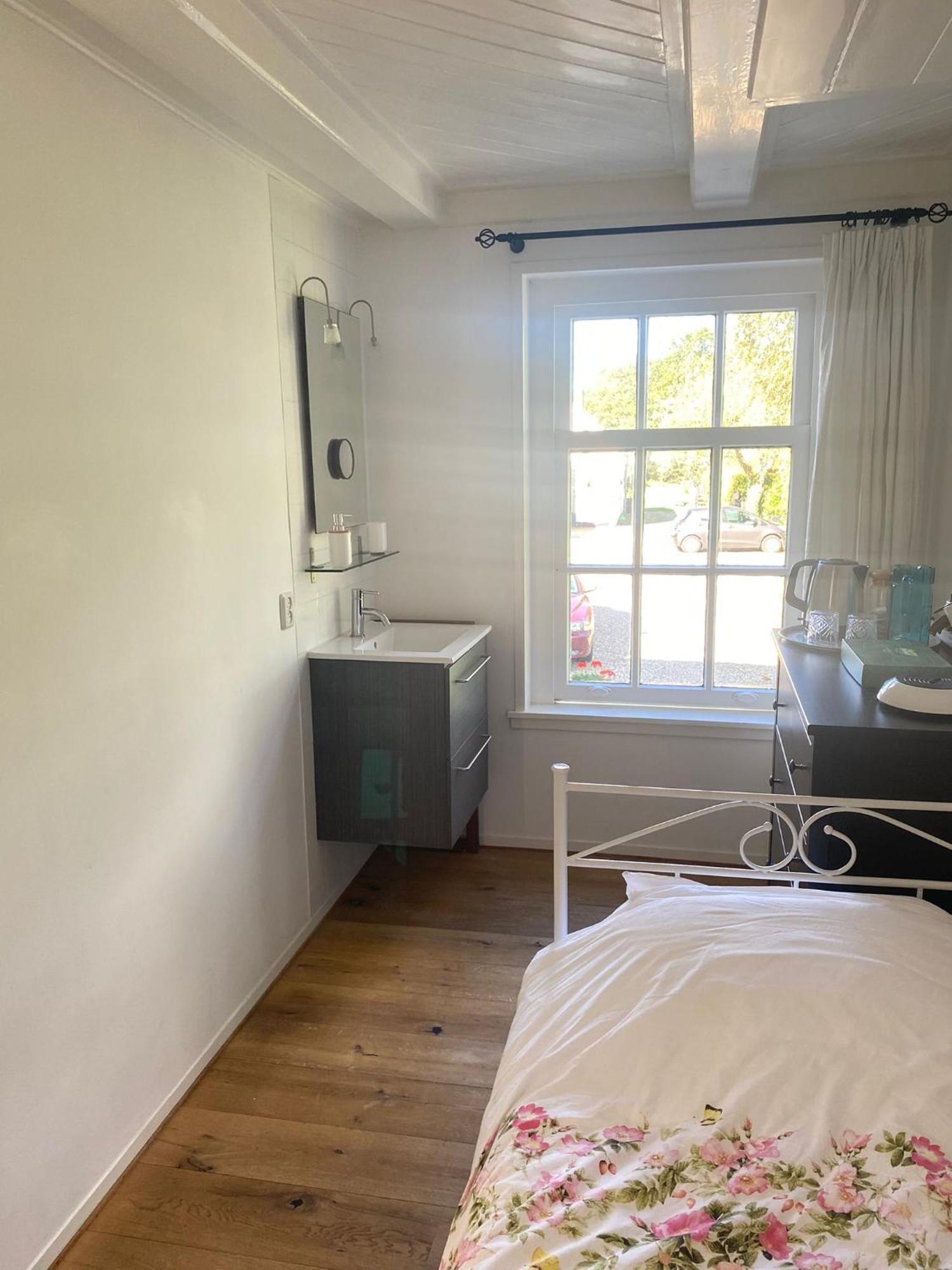 Beautiful Renovated Farmhouse Ankeveen 外观 照片